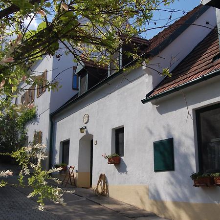 Bed and Breakfast Hofgassl Zentgraf Mörbisch am See Exterior foto