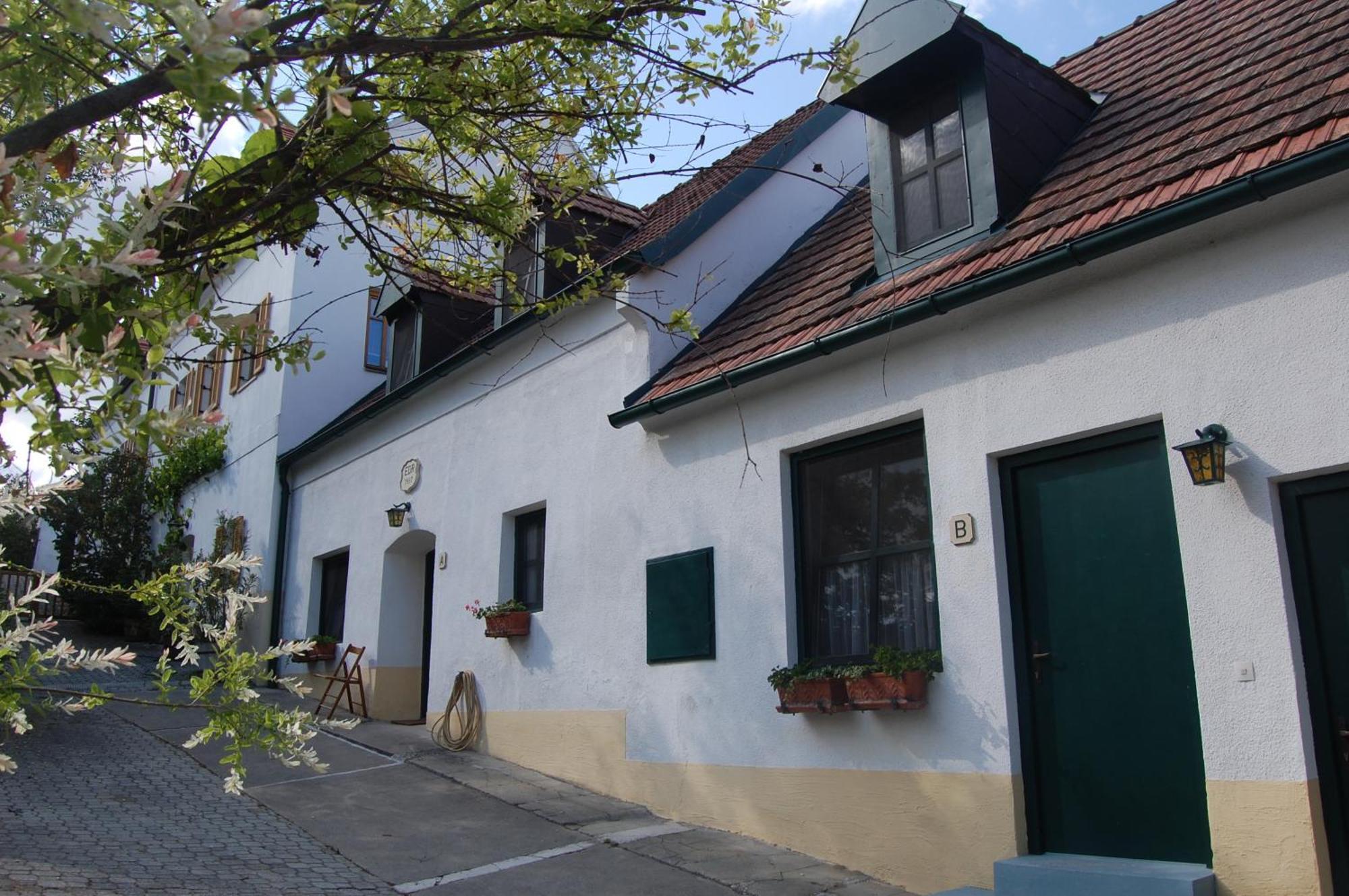 Bed and Breakfast Hofgassl Zentgraf Mörbisch am See Exterior foto